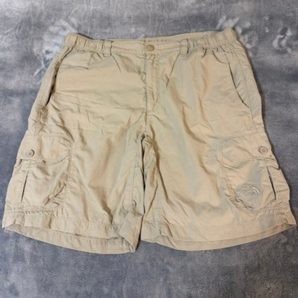 The North Face Mens Khaki Tan Ripstop Cargo Shorts Size Large Hiking Outdoor